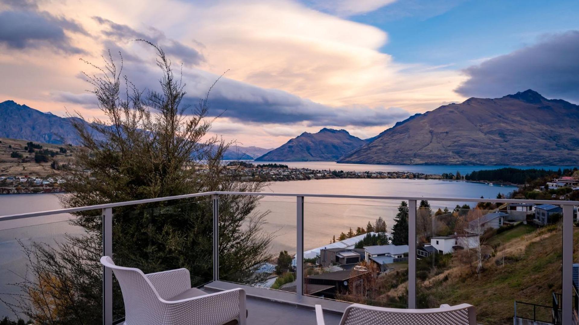 Tahuna Vista-Fire Place-Hot Tub -Free Parking -Bbq Queenstown Extérieur photo